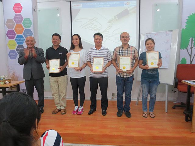 Kỹ năng bán hàng & Marketing chuyên nghiệp - FPT Services (16 & 17.05.2015)